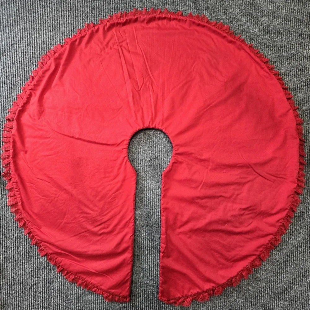Vintage Handmade Christmas Tree Skirt 42